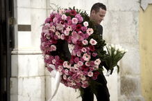 Emoção e dor no adeus a Jô Caneças