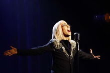 Bilal Hassani, França