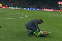 Sérgio Conceição consola guarda-redes do Roma após derrota