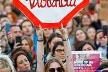 Manifestação de mulheres no Dia da Mulher, em Lisboa