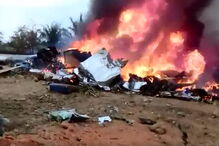 Avião despenha-se na Colômbia e faz 12 mortos	