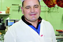 Júlio Dinis é dono de uma charcutaria 