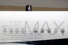 Boeing 737 MAX 8