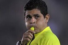 Árbitro Oscar Julian Ruiz nos tempos em que apitava
