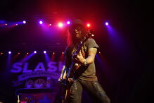 Slash dos Guns N' Roses atua a solo em Portugal