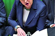 Theresa May enfrenta votação do acordo na próxima semana 