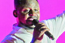 Matias Damásio é um dos mais ilustres cantores angolanos da atualidade