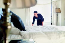 Dor Lombar pode ser causada por realizar as mais diversas tarefas domésticas