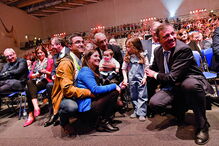 Marcelo com bebés na gala 'Viva a Vida'