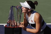 Jovem canadiana Bianca Andreescu soma primeiro título da carreira em Indian Wells