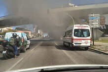 Autocarro arde nas Amoreiras em Lisboa 