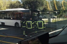  Autocarro arde nas Amoreiras em Lisboa