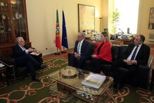 Entrega da moção foi realizada no gabinete do ministro Eduardo Cabrita