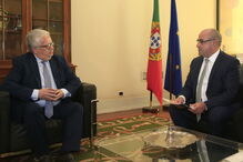 Entrega da moção foi realizada no gabinete do ministro Eduardo Cabrita