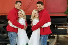 Gémeas Brittany e Briana casaram com os gémeos Josh e Jeremy