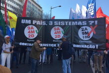Milhares de professores saem às ruas de Lisboa em forma de protesto