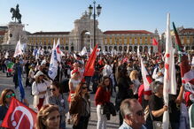 Milhares de professores saem às ruas de Lisboa em forma de protesto