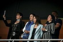 Barriga inchada de Georgina dá azo a rumores de gravidez