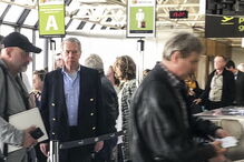 Ricardo Salgado apanhado a embarcar em avião com destino à Suíça