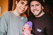 Avó de 61 anos dá à luz a própria neta 