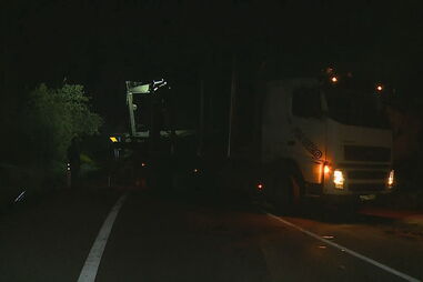 Despiste de camião corta circulação no IC8 em Pombal