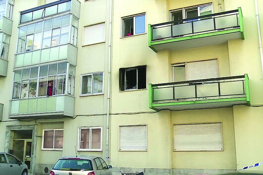 Prédio de Oeiras onde morreram 23 gatos num incêndio