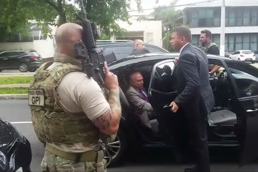 Michel Temer detido pela Polícia Federal, em São Paulo