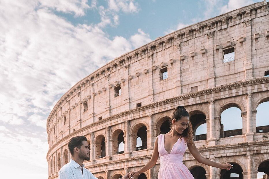 Casal português de bloguers arrasado após foto “irresponsável” em comboio