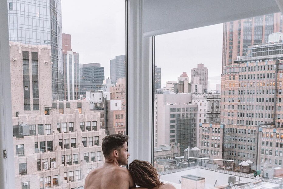 Casal português de bloguers arrasado após foto “irresponsável” em comboio