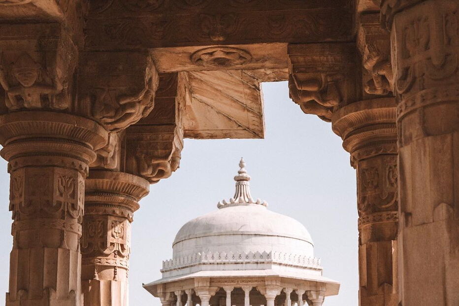 Casal português de bloguers arrasado após foto “irresponsável” em comboio