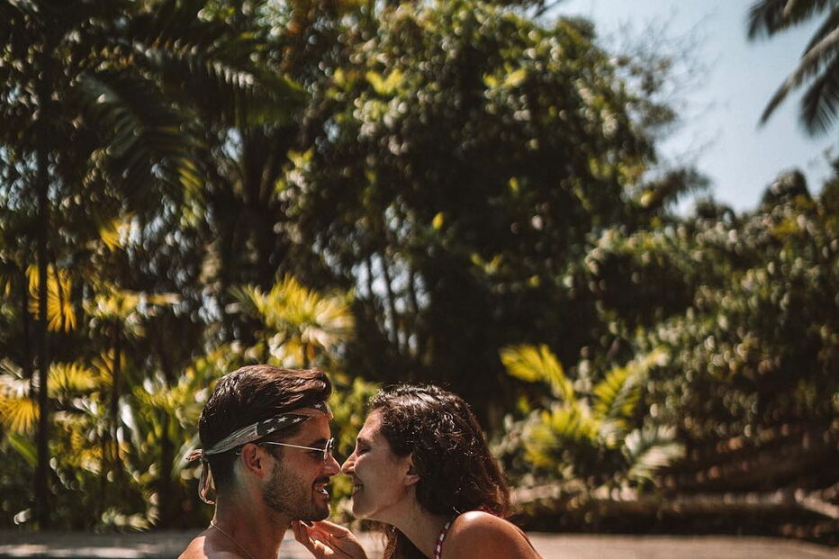 Casal português de bloguers arrasado após foto “irresponsável” em comboio