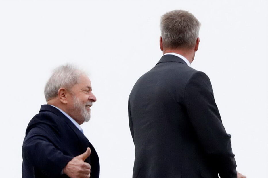 Lula da Silva foi ao funeral do neto