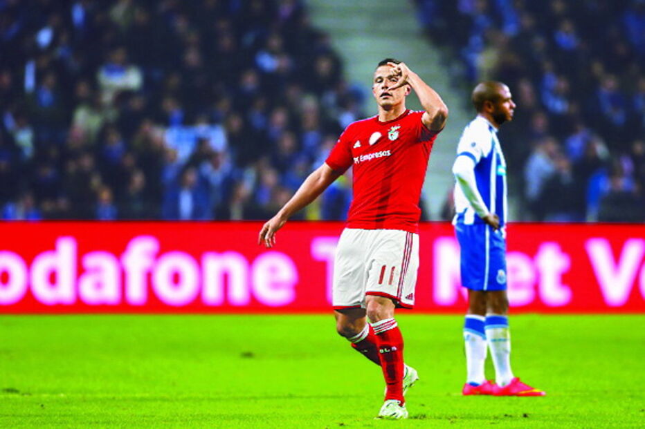 2014/15 - O mais recente triunfo do benfica no terreno do FC Porto, na Liga (2-0), teve assinatura de Lima (dois golos).