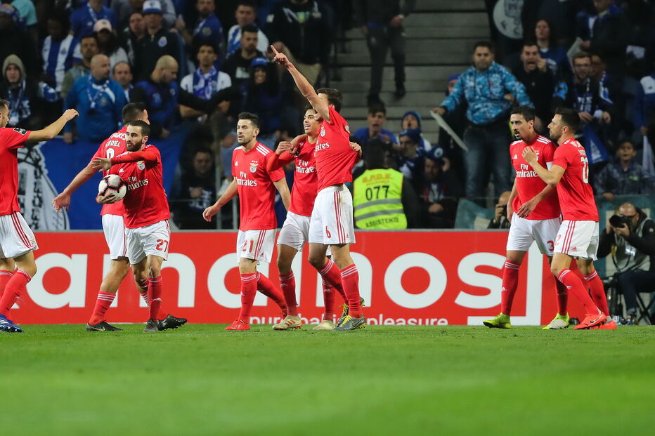 Clássico entre Benfica e FC Porto no estádio do Dragão	