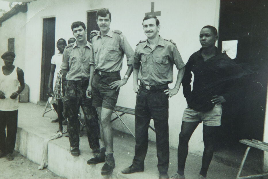 Médico estava a 400 quilómetros, por isso era eu quem resolvia os problemas de saúde dos militares da Companhia.