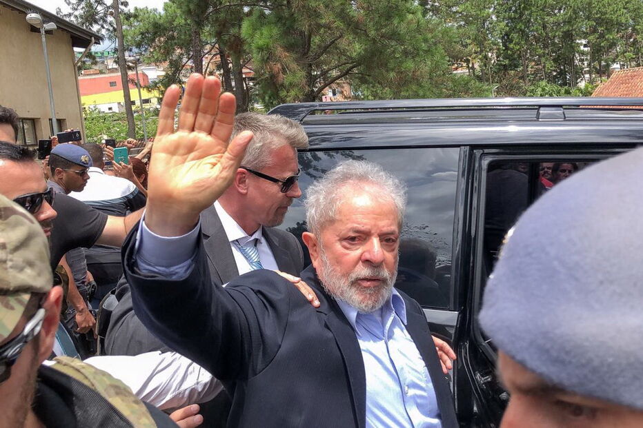 Lula da Silva promete provar ao neto morto que não é ladrão