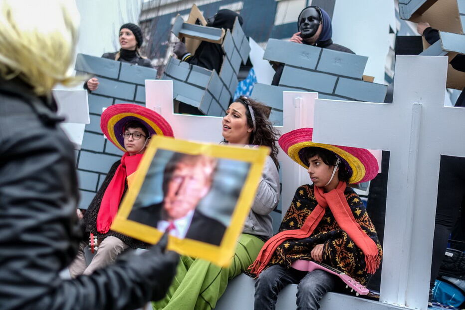 Carnaval festeja-se de Norte a Sul com muita sátira política à mistura
