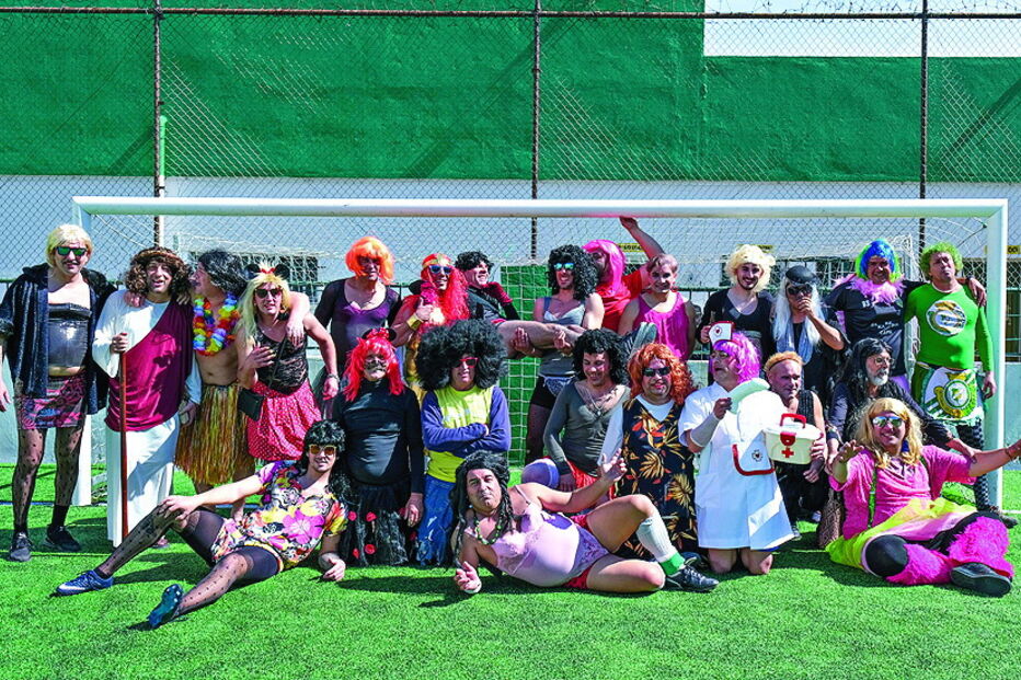Setúbal. Alegria e muita imaginação marcaram a festa da fantasia no bairro de Santos Nicolau.