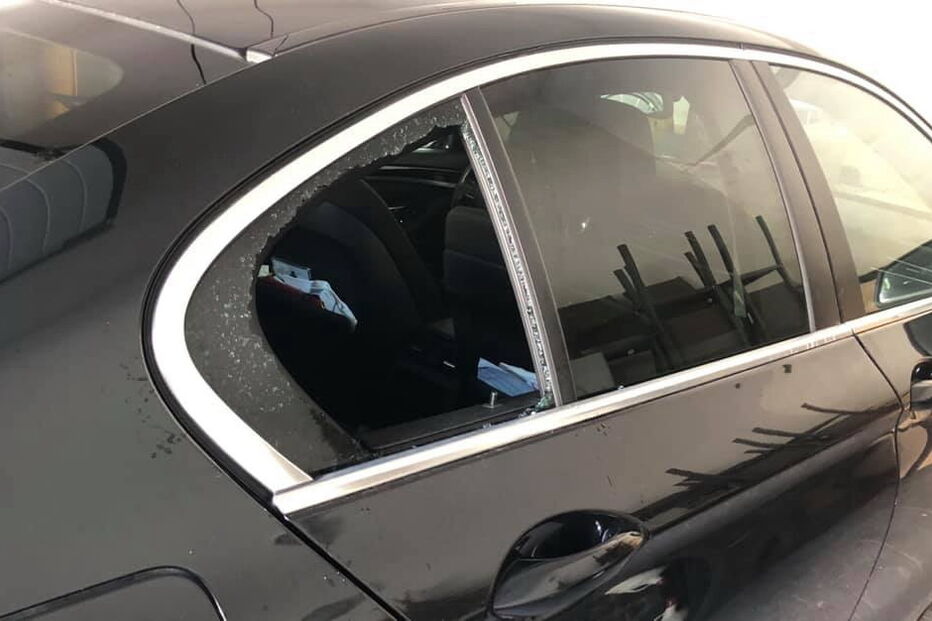 Carro de padre cantor assaltado durante Rio Ave - Sp. Braga. Ladrões levaram cinzas