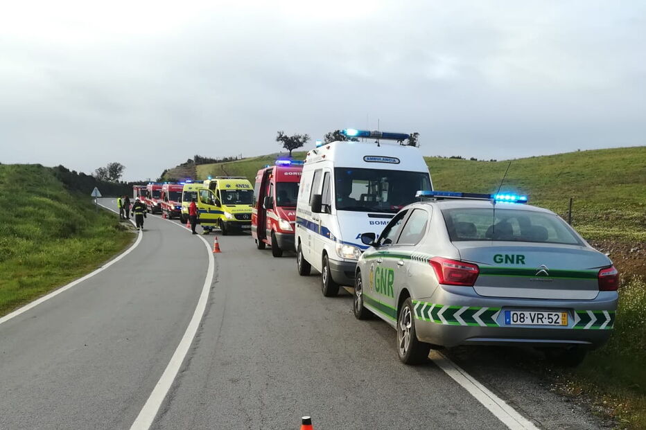 Despiste fere dois jovens com gravidade em Moura