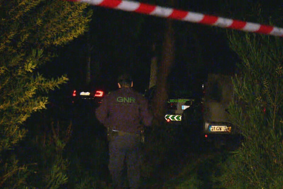 Mãe e filha encontradas mortas dentro de carro queimado na Lagoa de Albufeira