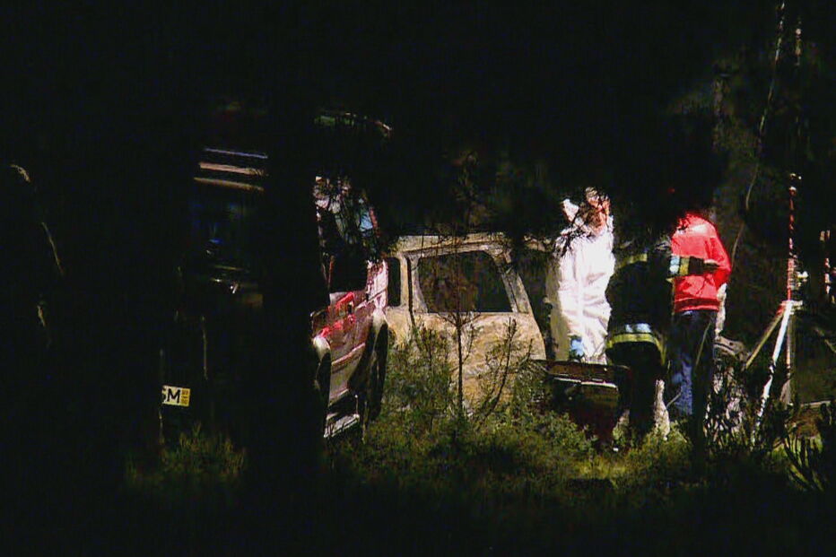 Carro onde foram encontrados os corpos de mãe e filha, em Sesimbra