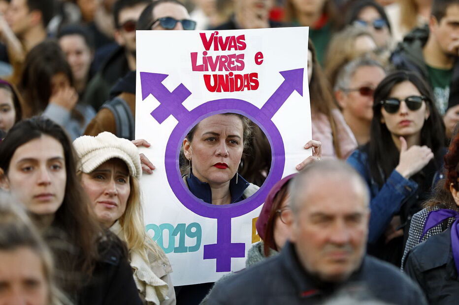 Manifestação de mulheres no Dia da Mulher, em Lisboa
