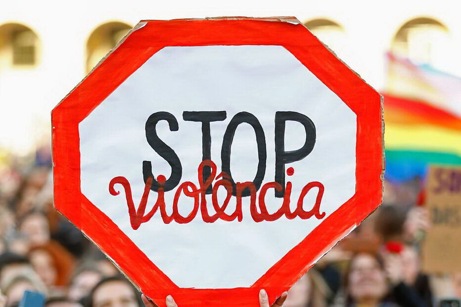 Manifestação de mulheres no Dia da Mulher, em Lisboa