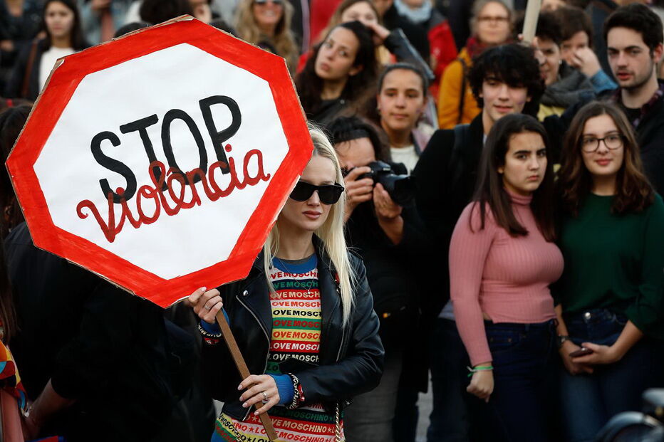 Manifestação de mulheres no Dia da Mulher, em Lisboa