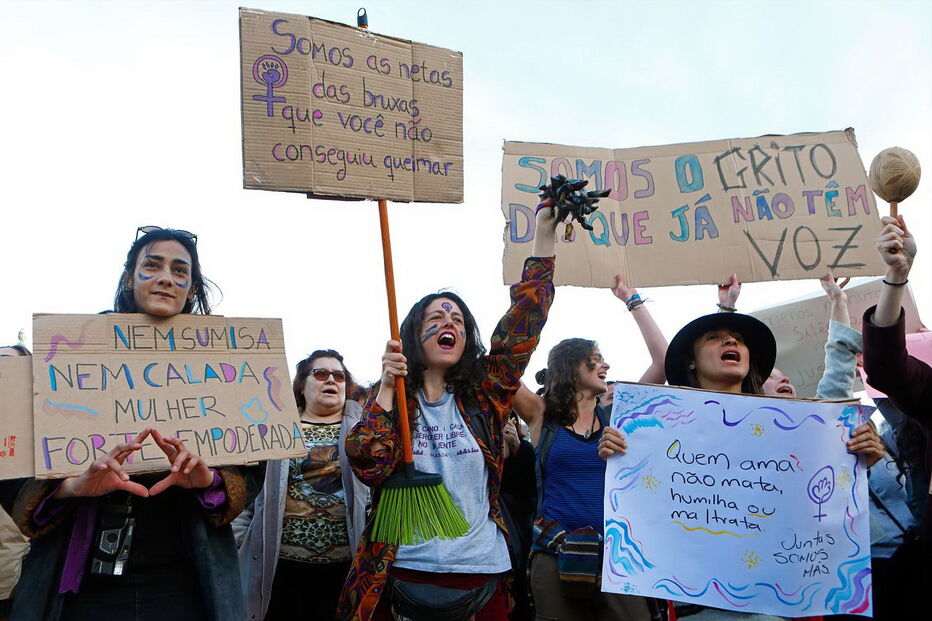 Manifestação de mulheres no Dia da Mulher, em Lisboa