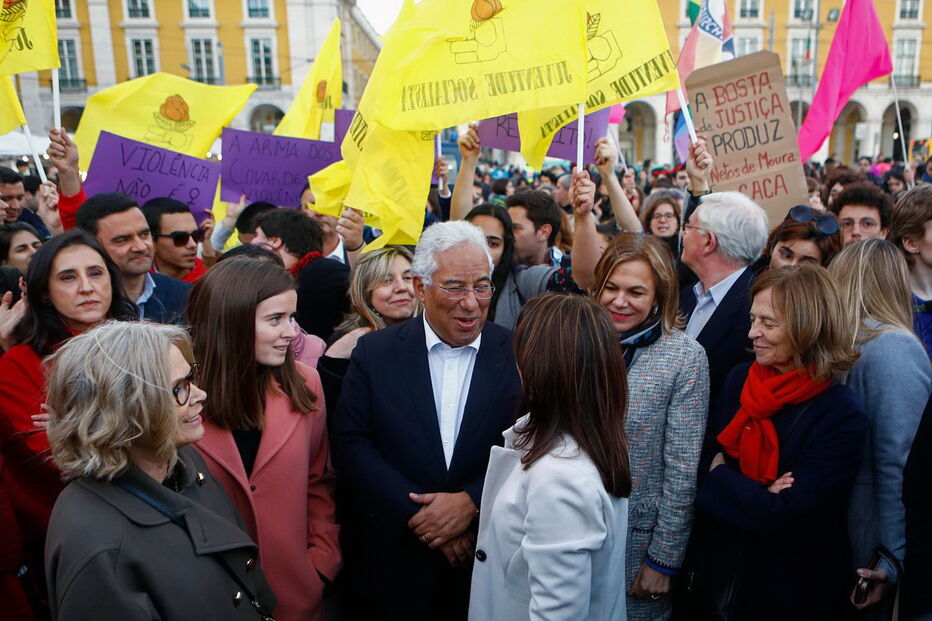 António Costa na manifestação do Dia da Mulher, em Lisboa