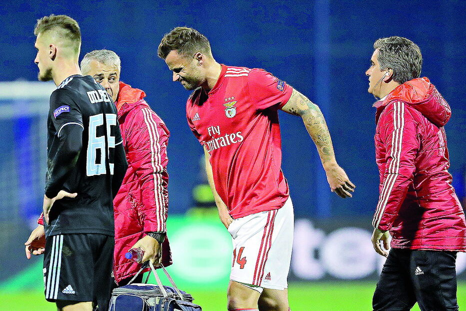 Seferovic lesionou-se no jogo com o Dínamo de Zagreb