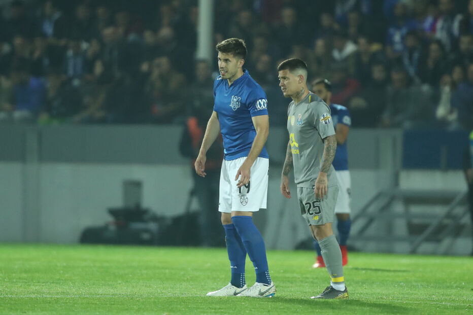 As melhores imagens do jogo entre Feirense e FC Porto