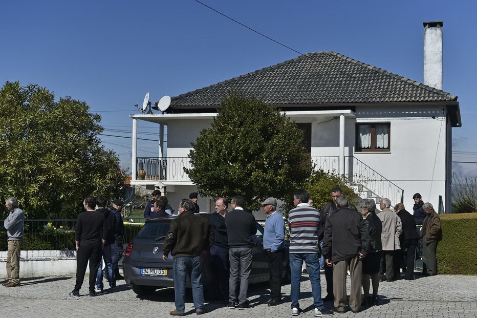Casal de idosos encontrado morto em casa, em Sernancelhe